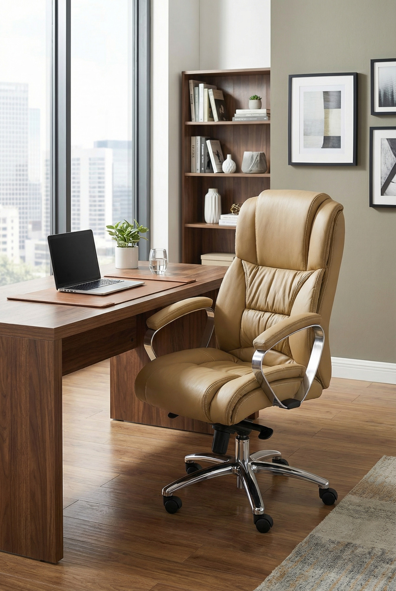 Aranżacja gabinetu z beżowym fotelem obrotowym skórzanym Kroton