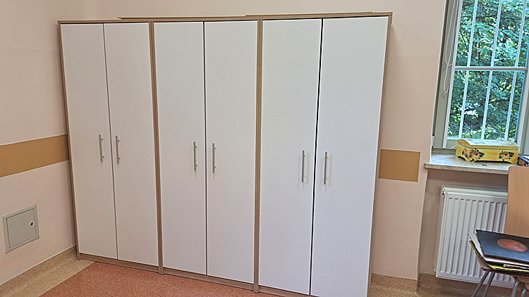 regały na książki