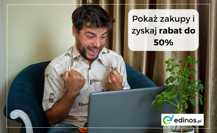 Mężczyzna odbierający rabat  