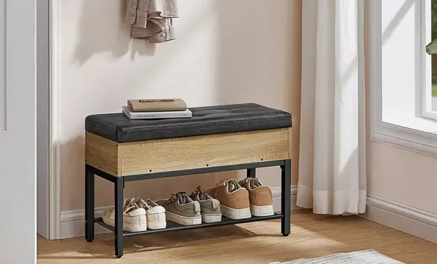 Szafka na buty z tapicerowanym siedziskiem