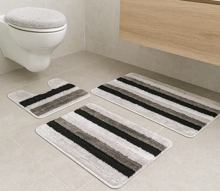 Kolorowe dywaniki w łazience 