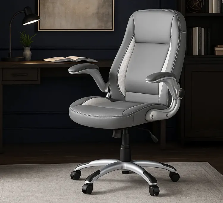 Popielaty fotel w kolorze popielatym 