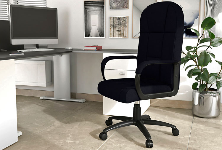 Elegancki fotel biurowy w kolorze czarnym 