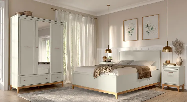 Jasny design w sypialni w stylu klasycznym 