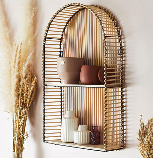 Rattanowa półka w stylu boho 