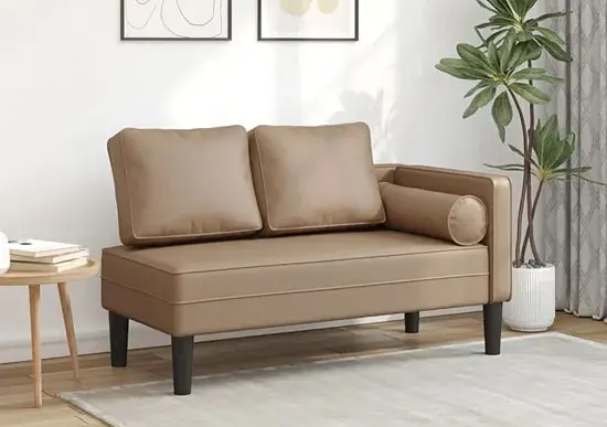 Szezlong na drewnianych nózkach 