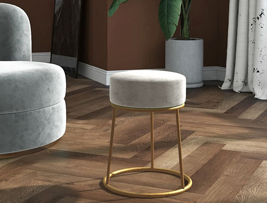 Welurowy taboret w stylu glamour 