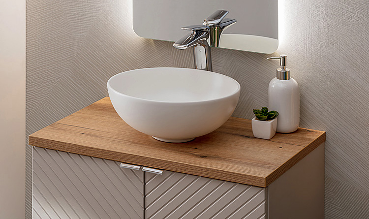 Ceramiczna łazienka w klolorze białym 